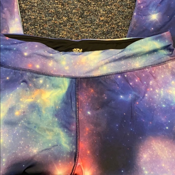 Zone Pro Space Themed Leggings sz. 2X EUC - Picture 2 of 3